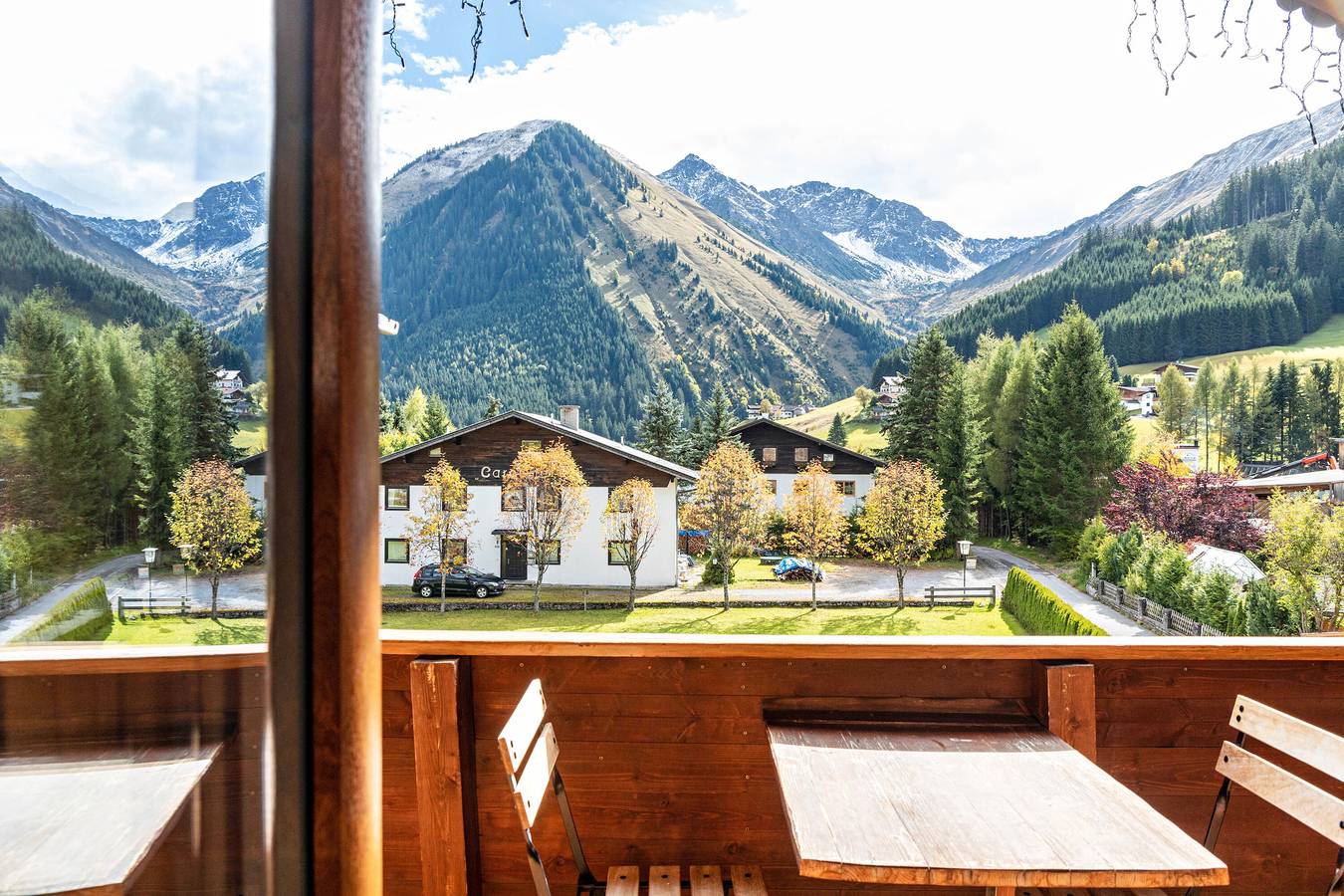 Entire apartment, Apartment 'Haus Berwang -  Alpin' with Mountain View, Private Terrace and Wi-Fi in Berwang, Außerfern