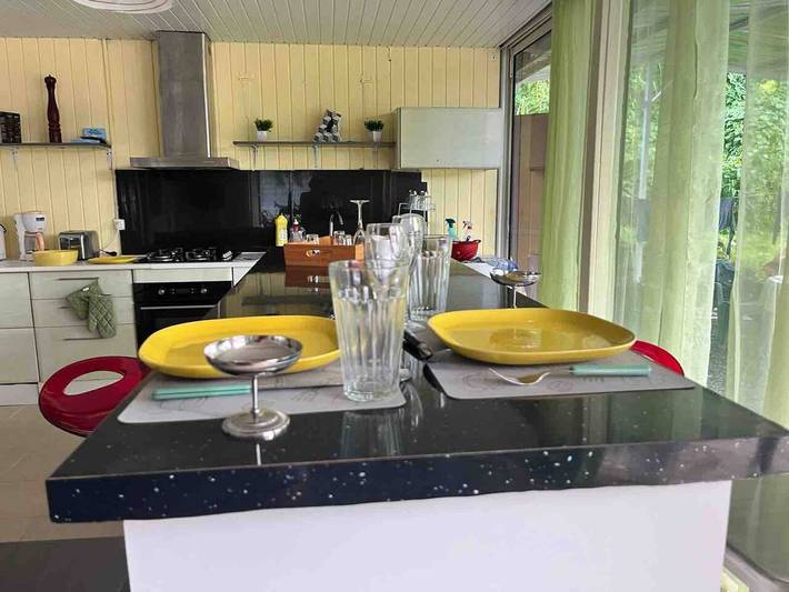 Chalet para 5 personas, con terraza y piscina - 1