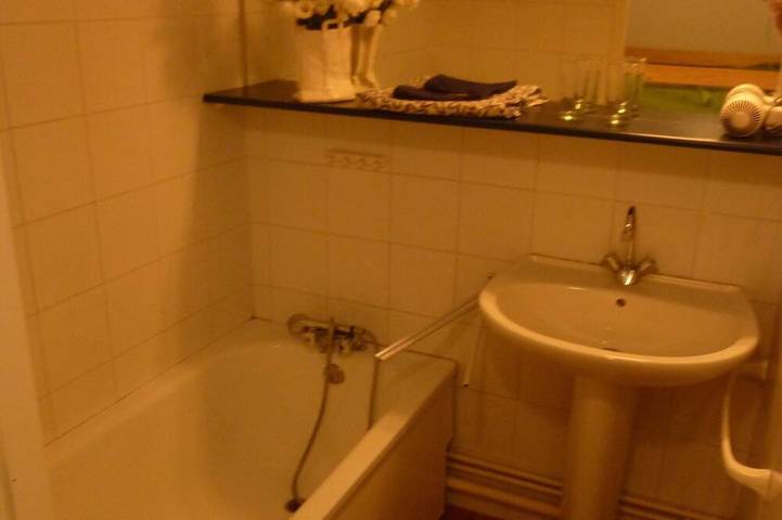 Gîte pour 4 personnes, avec Piscine à Maussane-les-Alpilles - 4