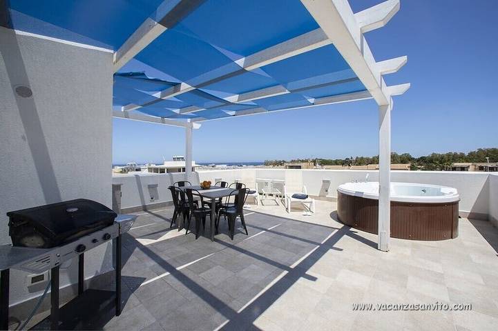 Vakantiewoning voor 6 personen, met terras en whirlpool in San Vito Lo Capo