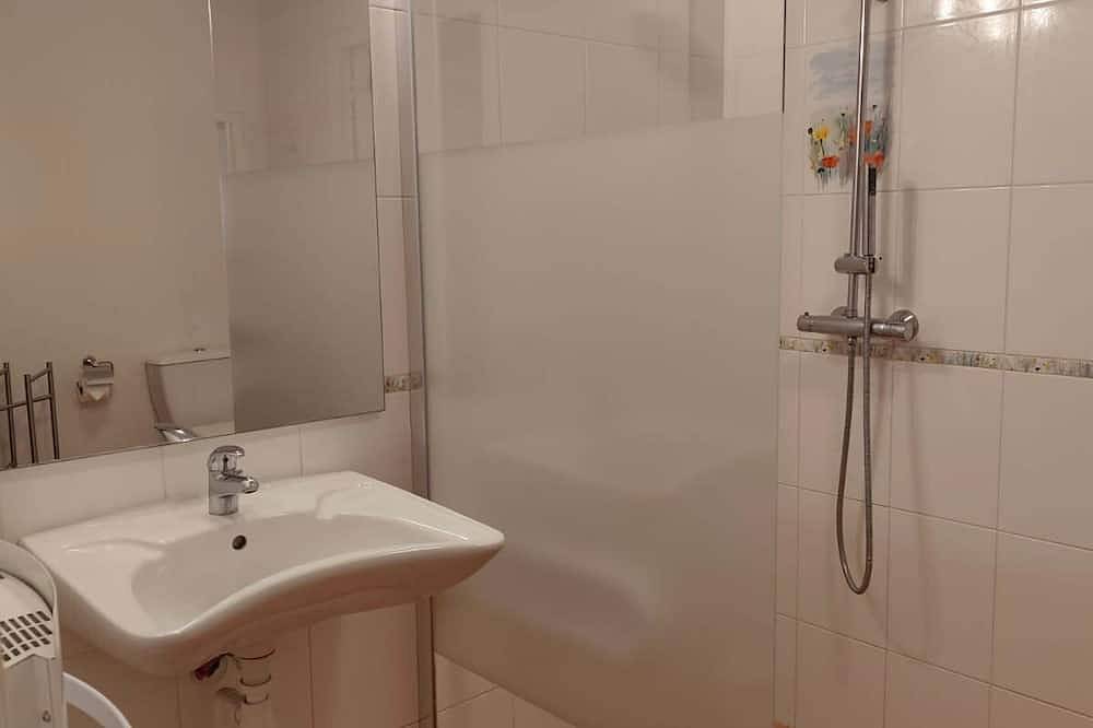 Ganze Wohnung, Magnificent gîte for 4 people, 5 minutes from the American cemetery and the beach. in Colleville-sur-Mer, Bayeux und Umgebung