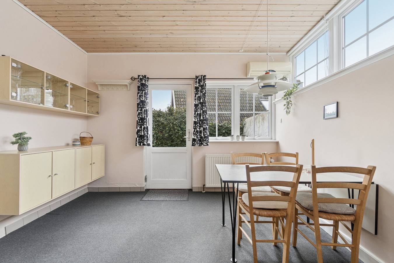 Geheel appartement, Dicht bij zee: lichte woning in Arnager in Rønne, Bornholm