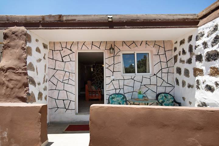 Casa de vacaciones 'Esencia Eco-rústico - Adults Only' con piscina y jardín compartidos in Gran Tarajal, Tuineje