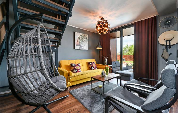 Reizende 2-Zimmer-Wohnung mit Pool, Terrasse und WLAN, 1 km von der Drau entfernt in Koprivnica-Krizevci