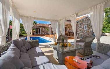 Ferienhaus für 8 Personen in Dobrinj, Krk, Bild 1