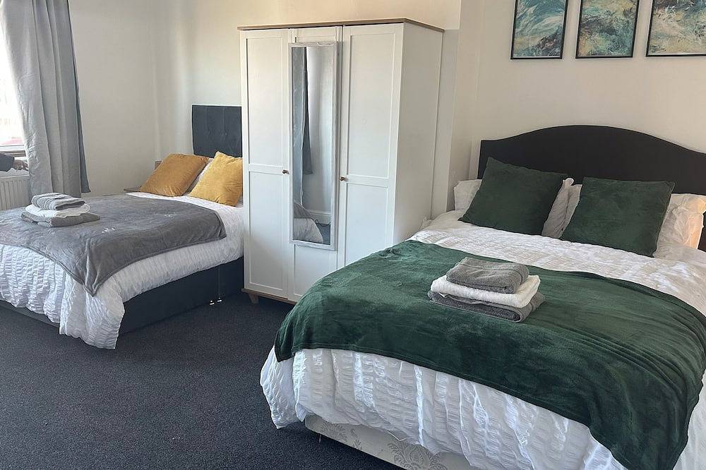 Entire apartment, Cosy & Stylish 2 Bedroom G/F flat in Prime Location in Dartford, Kent