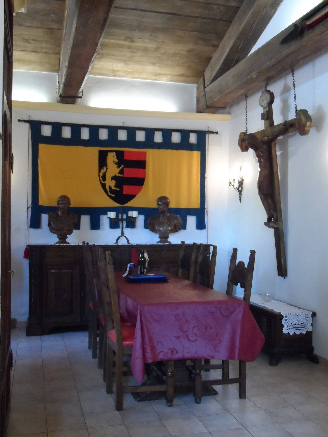 Casa Serafina tipico trilocale zona storica verde in Orvieto, Provincia di Terni