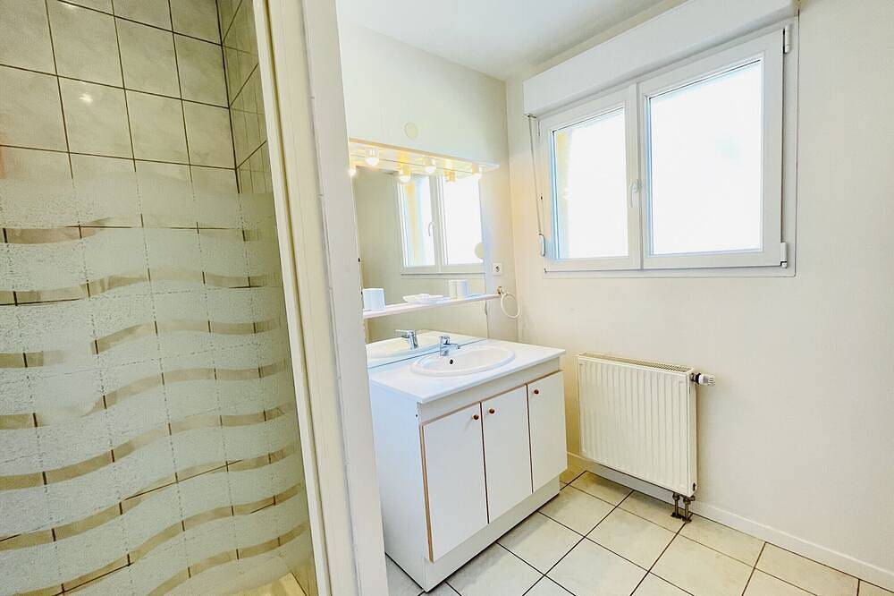 Entire apartment, Athos: Apartment 300 meters from the spa (free parking) in La Vôge-les-Bains, Épinal region