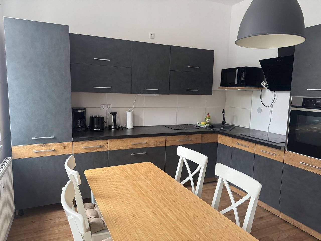 Ganze Wohnung, Gemütliches Appartement "Maria" in Zeitz mit 3 Schlafzimmern in Zeitz, Saale-Unstrut