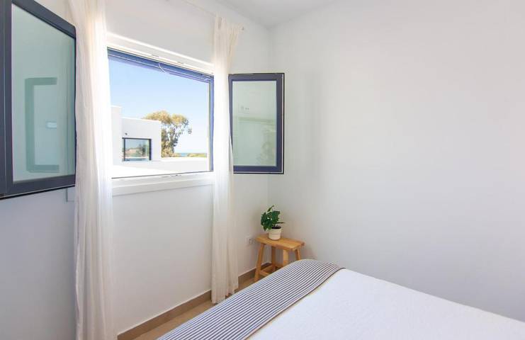 Casa rural para 4 personas, con jardín y vistas, Se admiten mascotas en Zahora - 3