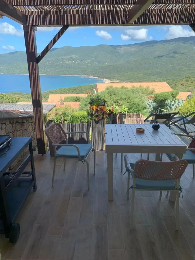 Casa de vacaciones para 4 personas, con piscina además de vistas y jardín, Se admiten mascotas - 1
