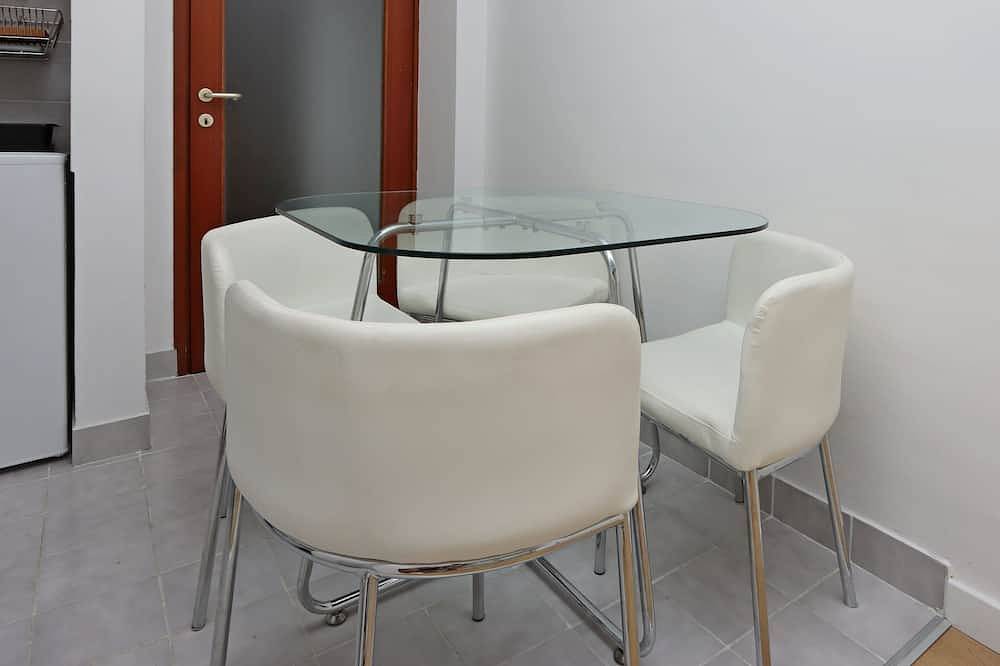 Entire apartment, Studio flat with air-conditioning Palit, Rab (As-19661-a) in Palit, Rab