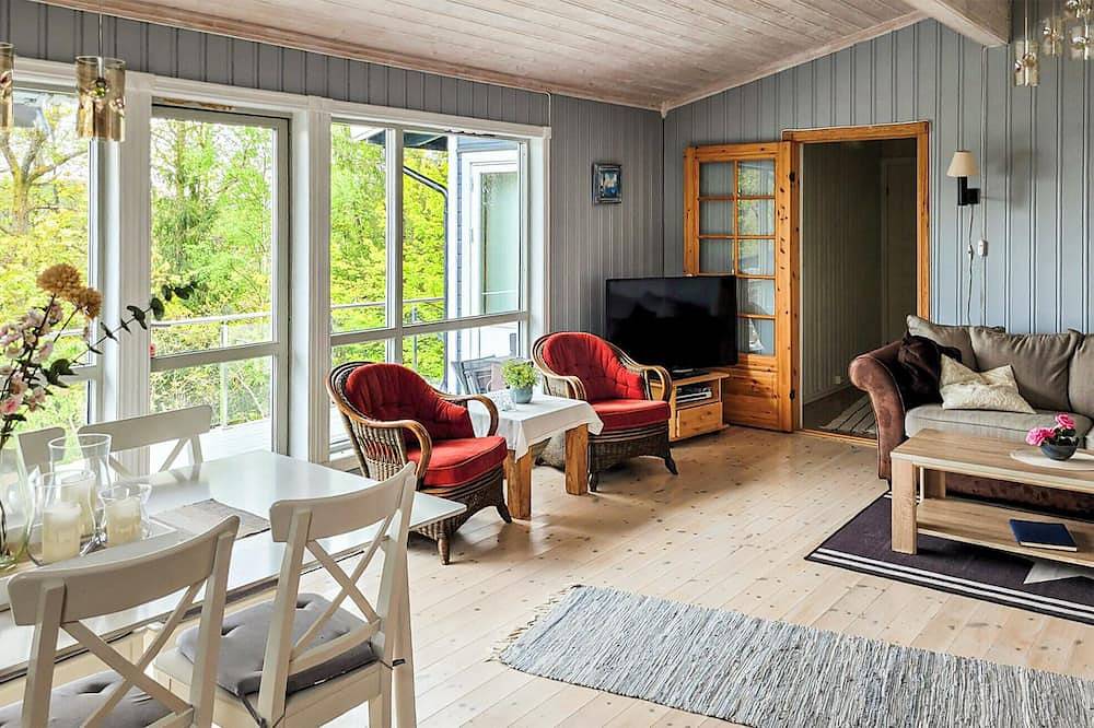 Beautiful home in Stathelle with house sea view in Bamble