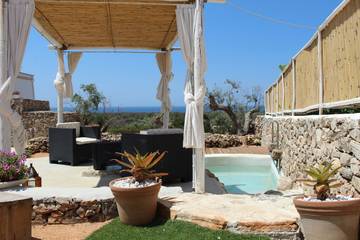 Villa für 4 Personen, mit Garten und Pool in Apulien