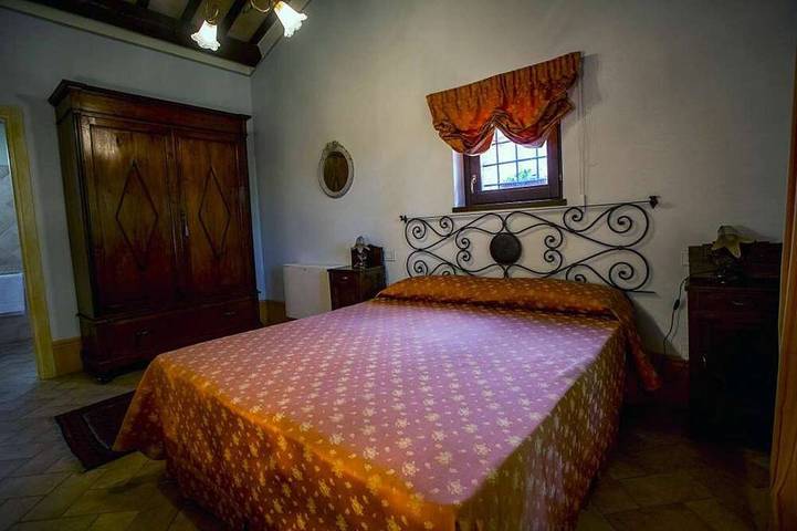 Fiordaliso Wohnung in Bauernhaus mit Garten und Pool in Spoleto, Perugia Provinz