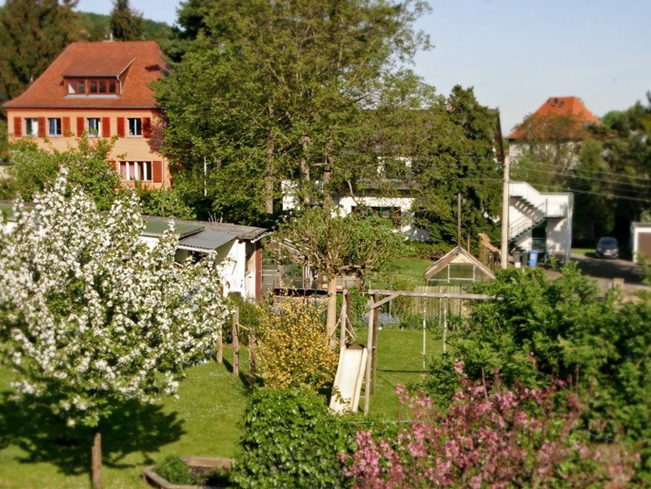 Ganze Ferienwohnung, Kleines Häuschen - Kleines Häuschen in Cossebaude, Dresden