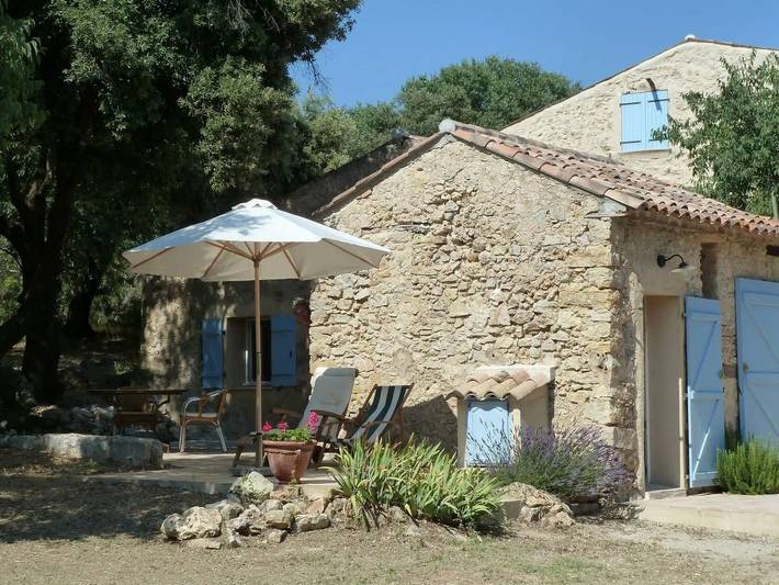Casa vacanze 'Cabanon de Nestuby' con terrazza privata e giardino privato in Cotignac, Brignoles e dintorni