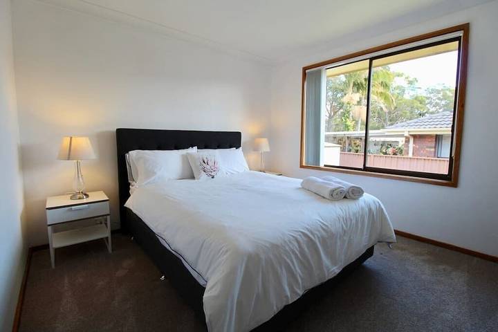 Holiday home for 12 people, with garden in Huskisson