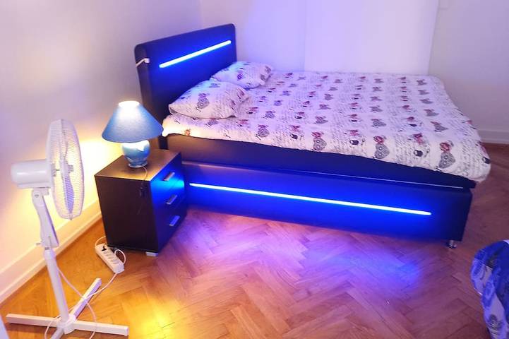 Entire apartment, Charming flat center and near the lake in Pâquis, Genève