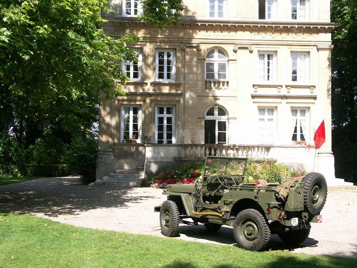 Villa pour 16 personnes, avec jardin et terrasse ainsi que piscine et vue, animaux acceptés