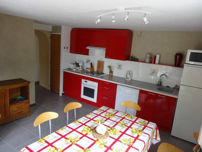 Location de vacances pour 7 personnes, avec piscine et jardin à Saint-Paul-le-Jeune - 2