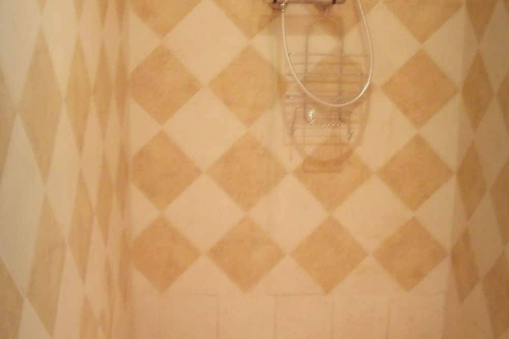 Maison Classee 2 *  Avec Piscine En Campagne A Eygalieres in Eygalières, Région d'Arles