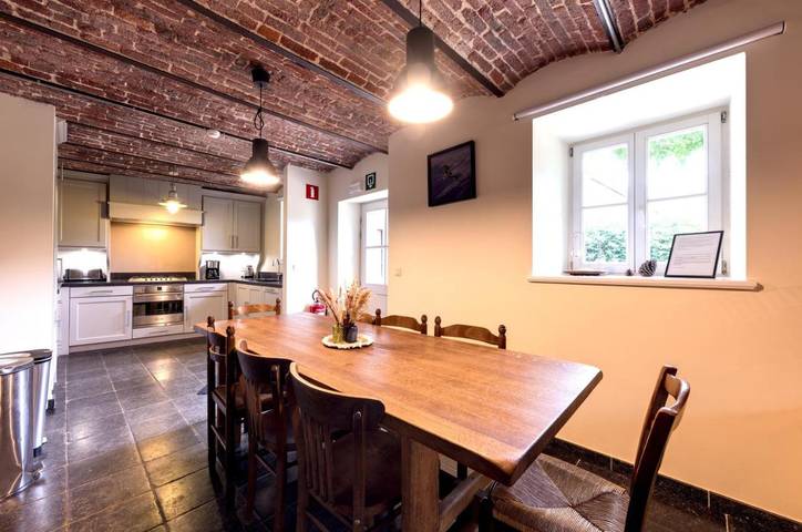 Location de vacances pour 10 personnes, avec vue et jardin, animaux acceptés à Havelange - 4