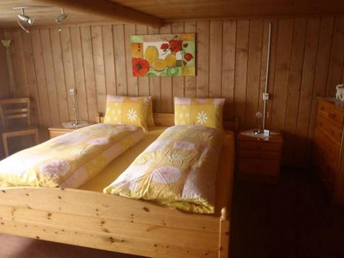 Ganze Ferienwohnung, Ferienwohnung Casa Laghet, Brigels - 3 Zimmer Ferienwohnung für max. 5 Pers. in Brigels, Alpenarena