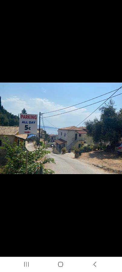 Appartement entier, Mandraki House Upper, 100m from Kaminaki Beach in Katavolos, Corfou