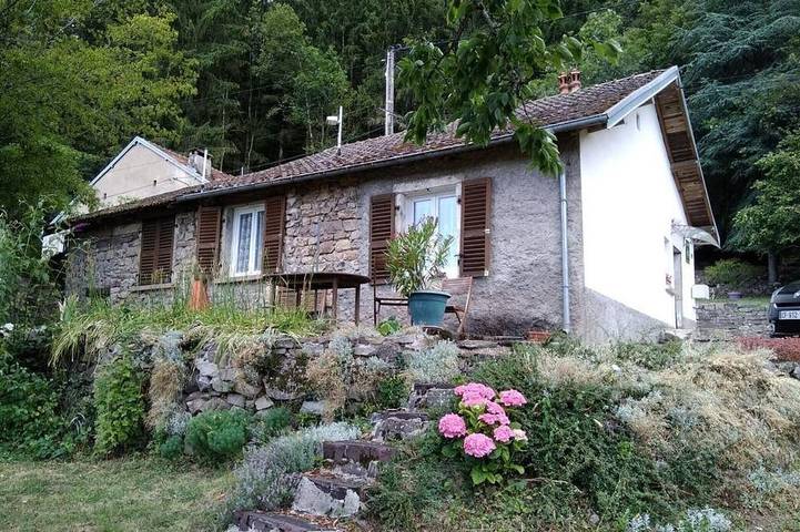 Gîte pour 3 personnes, avec jardin