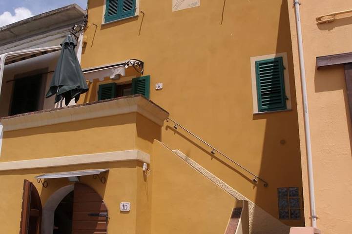 Location de vacances pour 5 personnes, avec jardin et balcon dans San Giovanni alla Vena