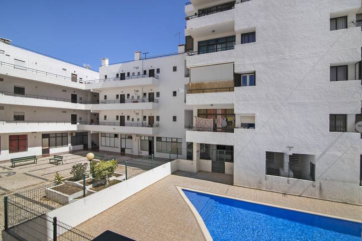 Gîte pour 4 personnes, avec balcon à Quarteira - 2