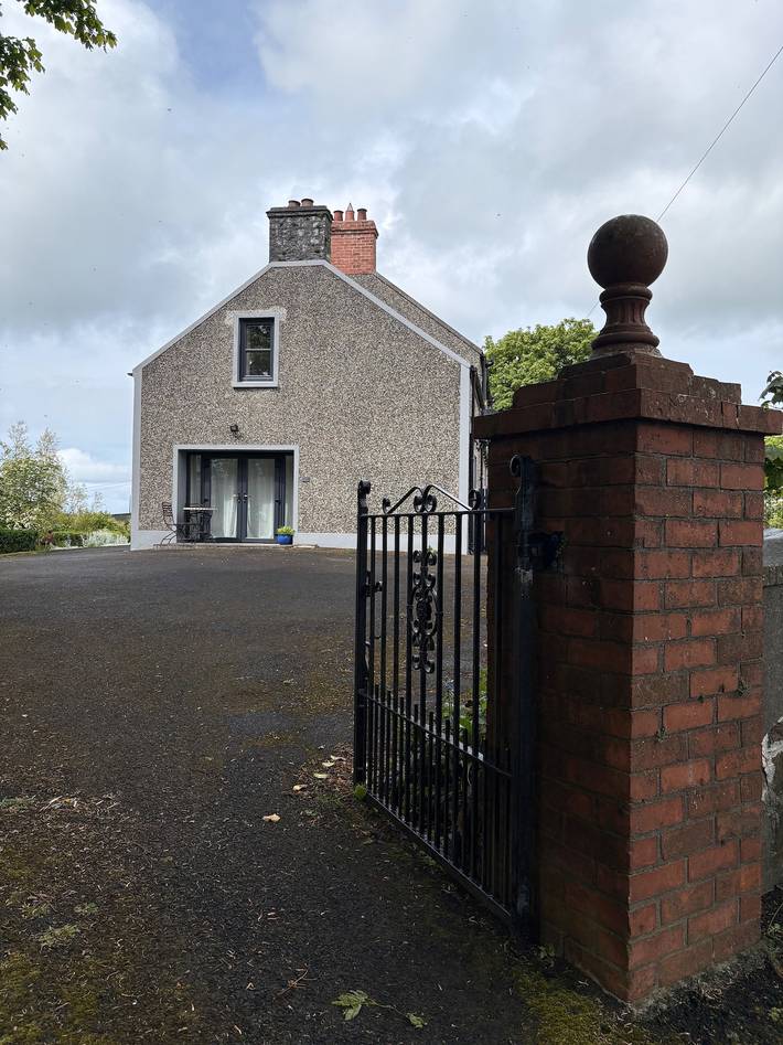Holiday letting for 2 people, with pets in County Antrim