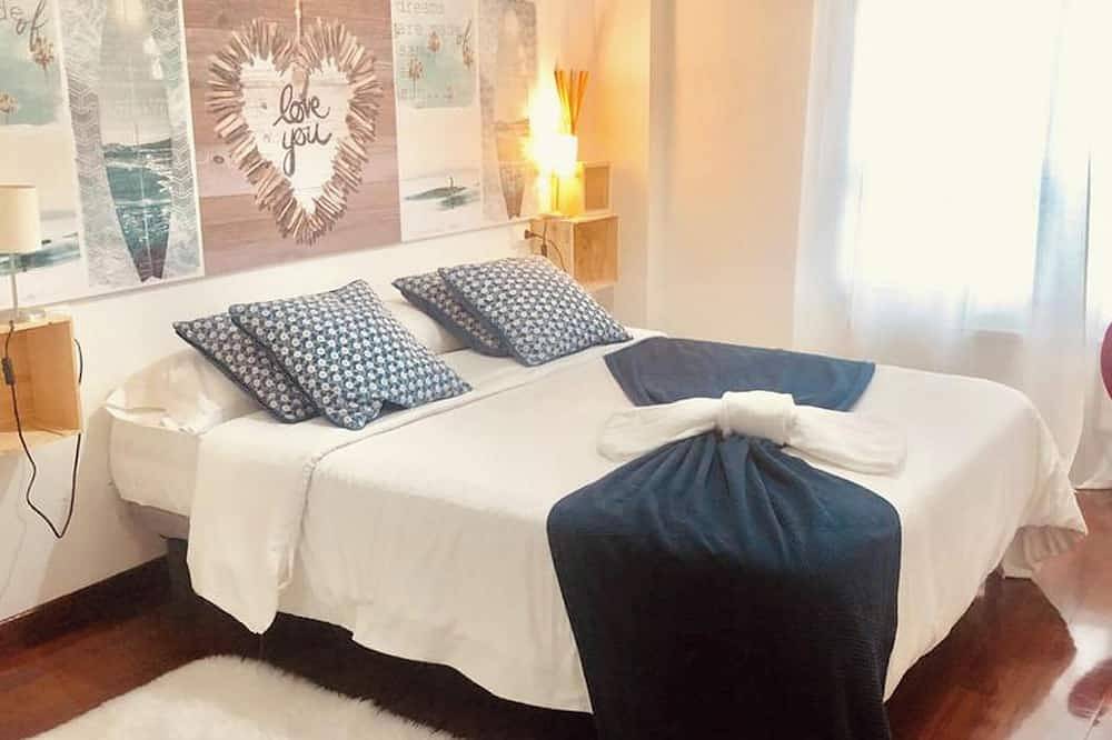 Entire apartment, Homerez - Apartment in Ribadeo, Well-Equipped in Ribadeo, Rías Altas