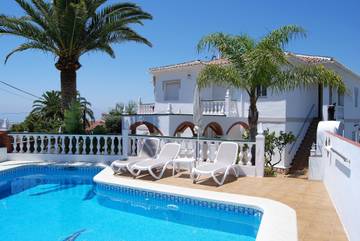 Apartment for 5 People in Playa de Burriana, Nerja, Photo 4