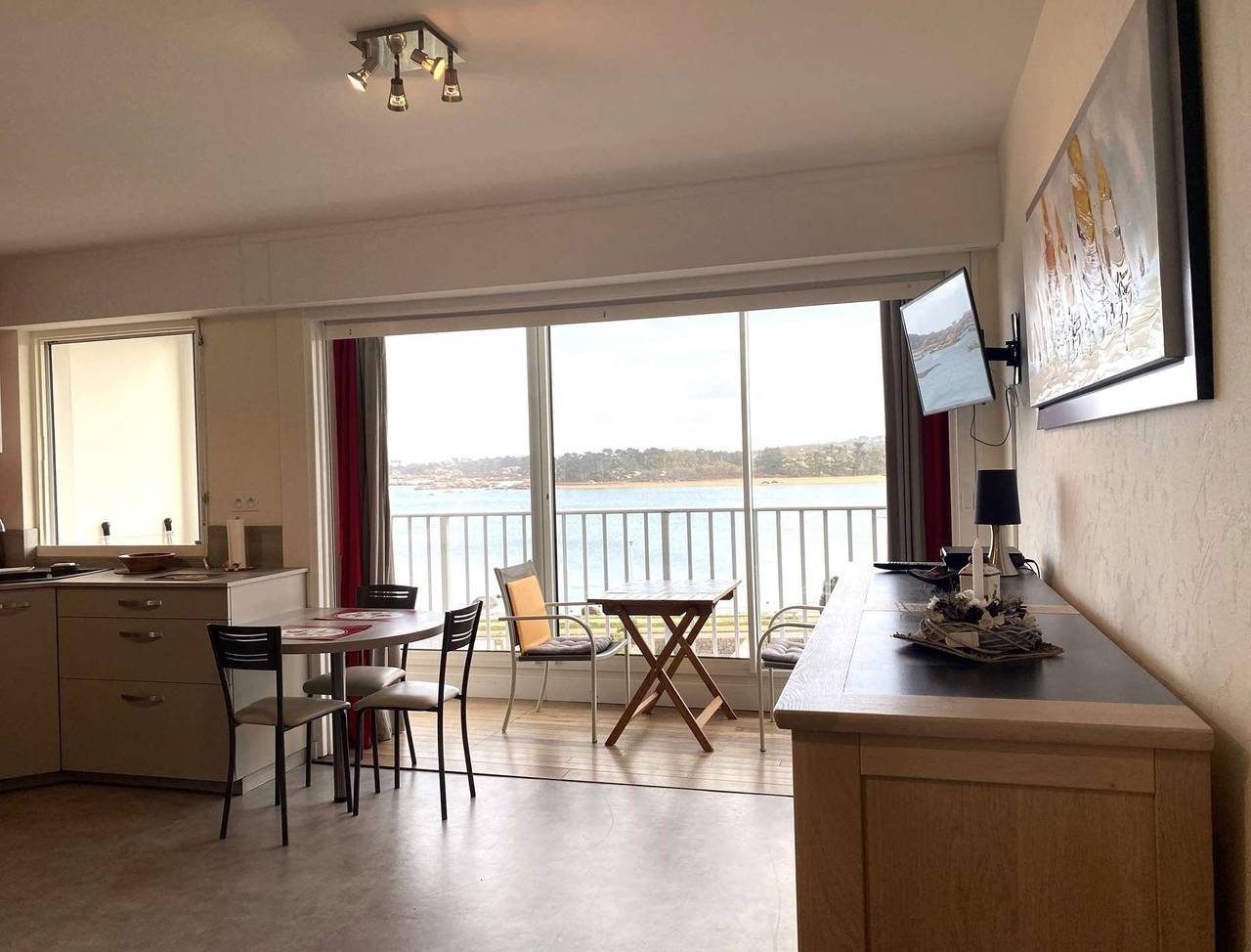 Ganze Wohnung, Appartement Superbe Vue Mer à Tregastel in Trégastel, Rosa Granitküste