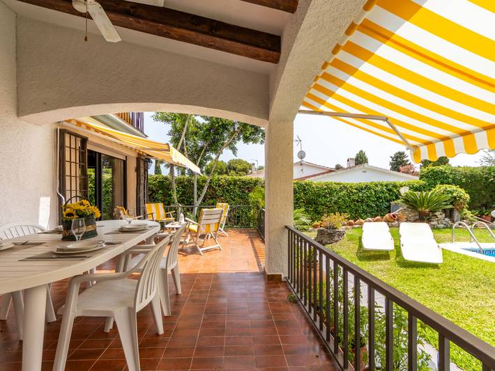 Location de vacances pour 8 personnes, avec jardin et terrasse, animaux acceptés à El Vendrell - 2