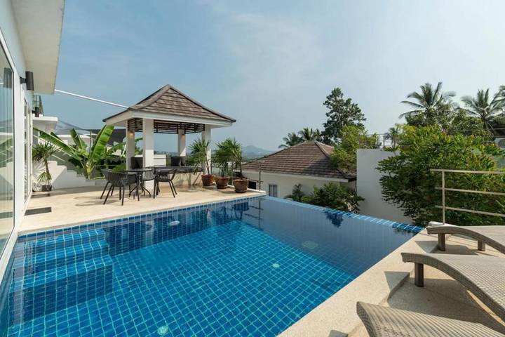Villa für 4 Personen, mit Pool und Ausblick sowie Terrasse auf Koh Samui