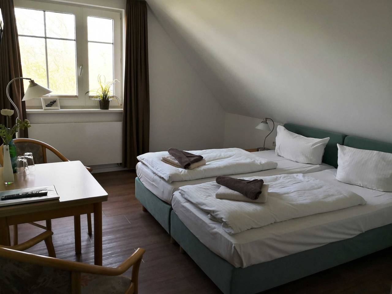 Ganze Ferienwohnung, Gästehaus & Strandhalle - Doppelzimmer 10 in Ahrenshoop, Fischland