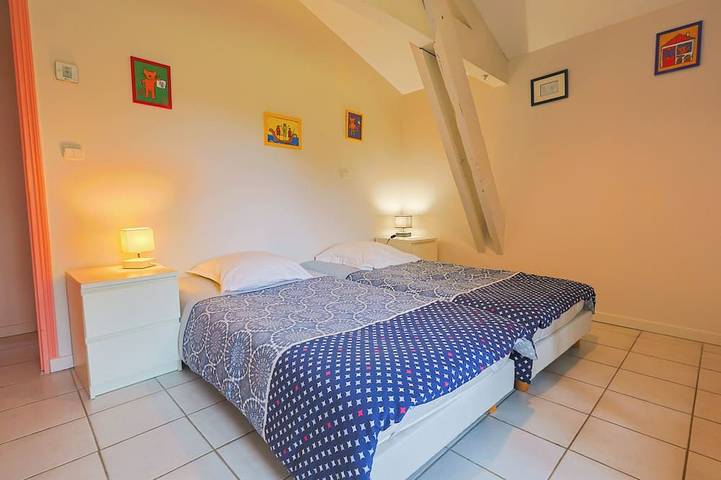 Location de vacances pour 14 personnes, avec terrasse et jardin à Montesquieu-des-Albères - 2