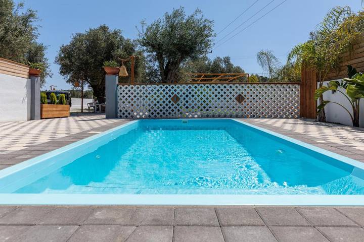 Ferienwohnung für 3 Personen, mit Terrasse und Garten in Archangelos - 2