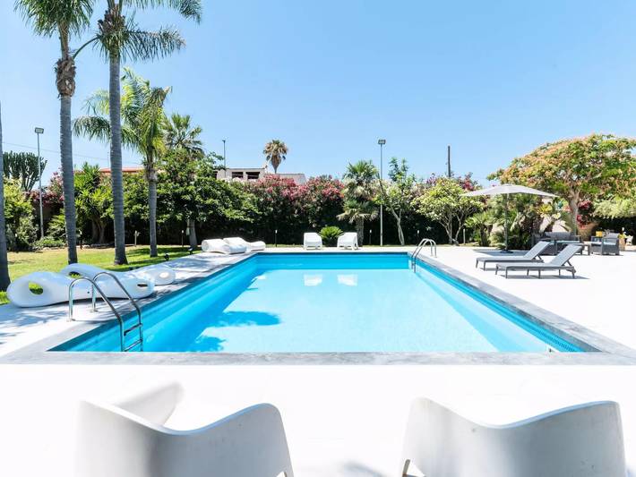 Location de vacances pour 6 personnes, avec piscine et jardin à Punta Secca - 3