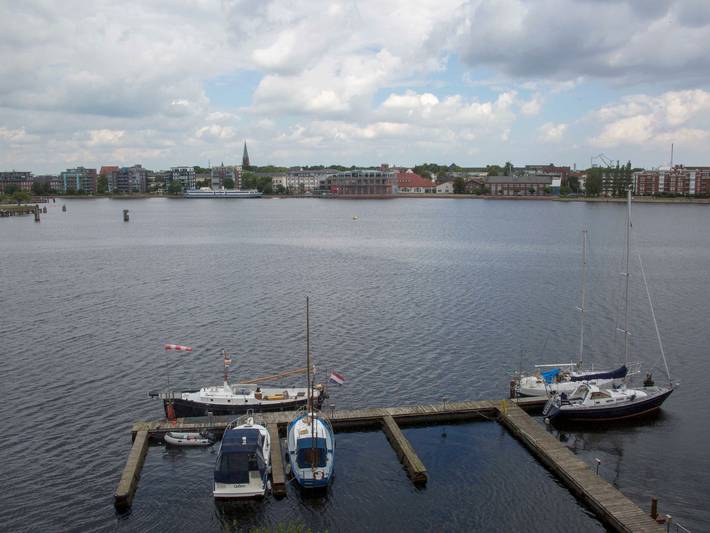 Ferienwohnung für 3 Personen, mit Balkon und Ausblick in Wilhelmshaven - 2
