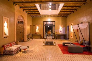 Chambre d’hôte pour 2 personnes, avec jardin ainsi que vue et piscine dans Merzouga