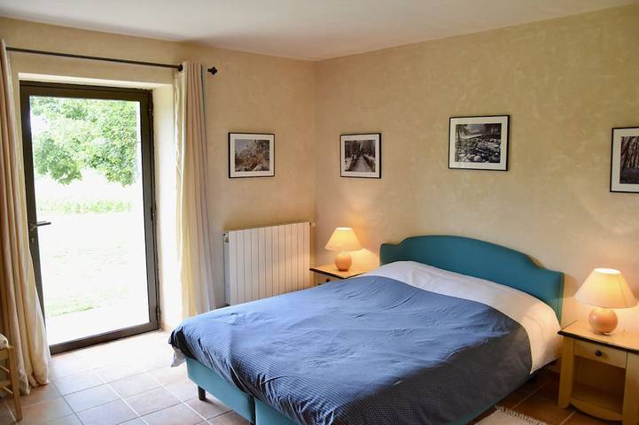 Location de vacances pour 10 personnes, avec jardin et terrasse à Vézac - 2