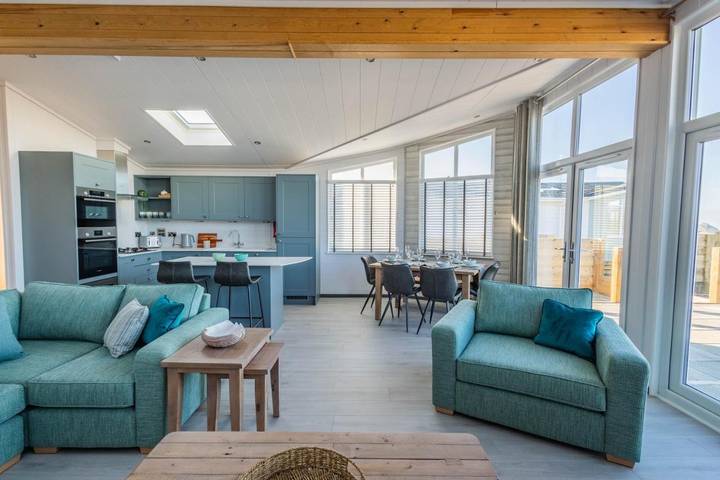 Ferienhaus für 6 Personen, mit Whirlpool und Terrasse sowie Pool und Sauna in Holywell Bay