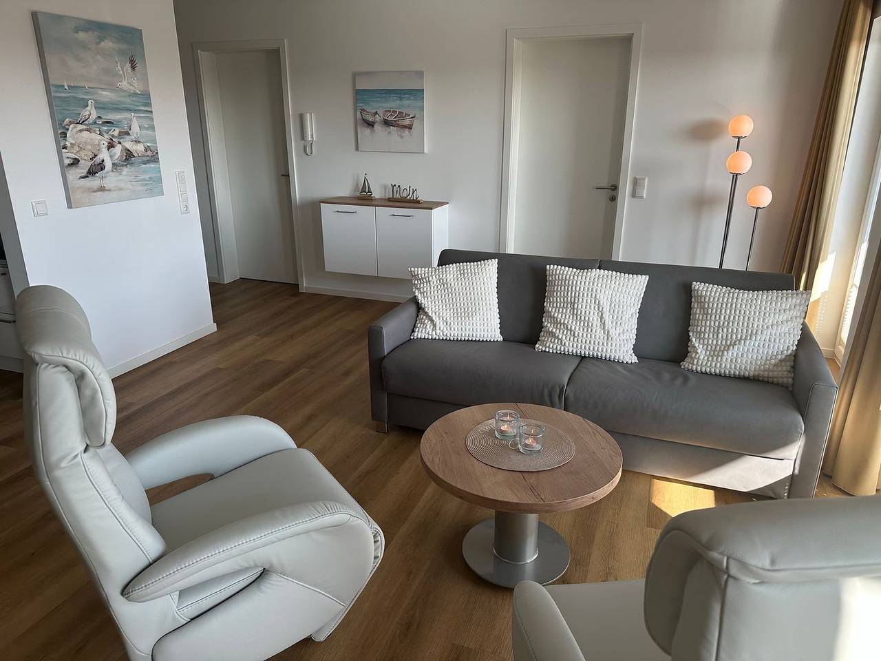 Apartamento entero, Tolles Ferienapartment mit Sauna, Balkon und Meerblick -  nur 200 m zum Strand! in Schillig Strand, Wangerland