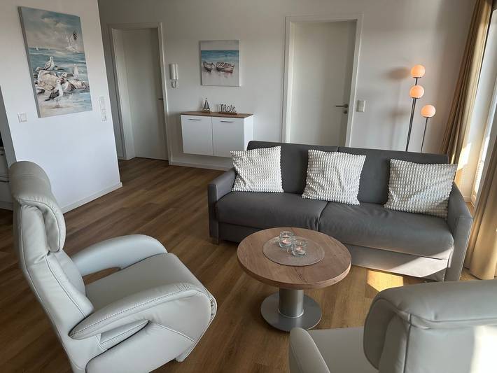 Ferienwohnung für 4 Personen, mit Balkon und Sauna sowie Ausblick in Schillig