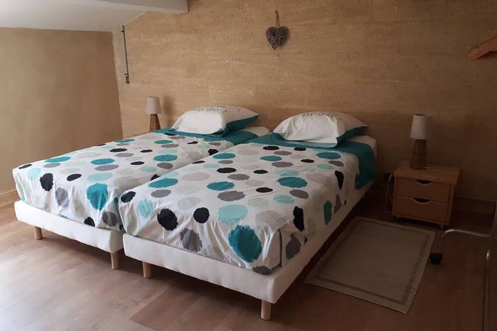 Gîte pour 4 personnes, avec jardin à Saint-Quentin-la-Poterie - 2