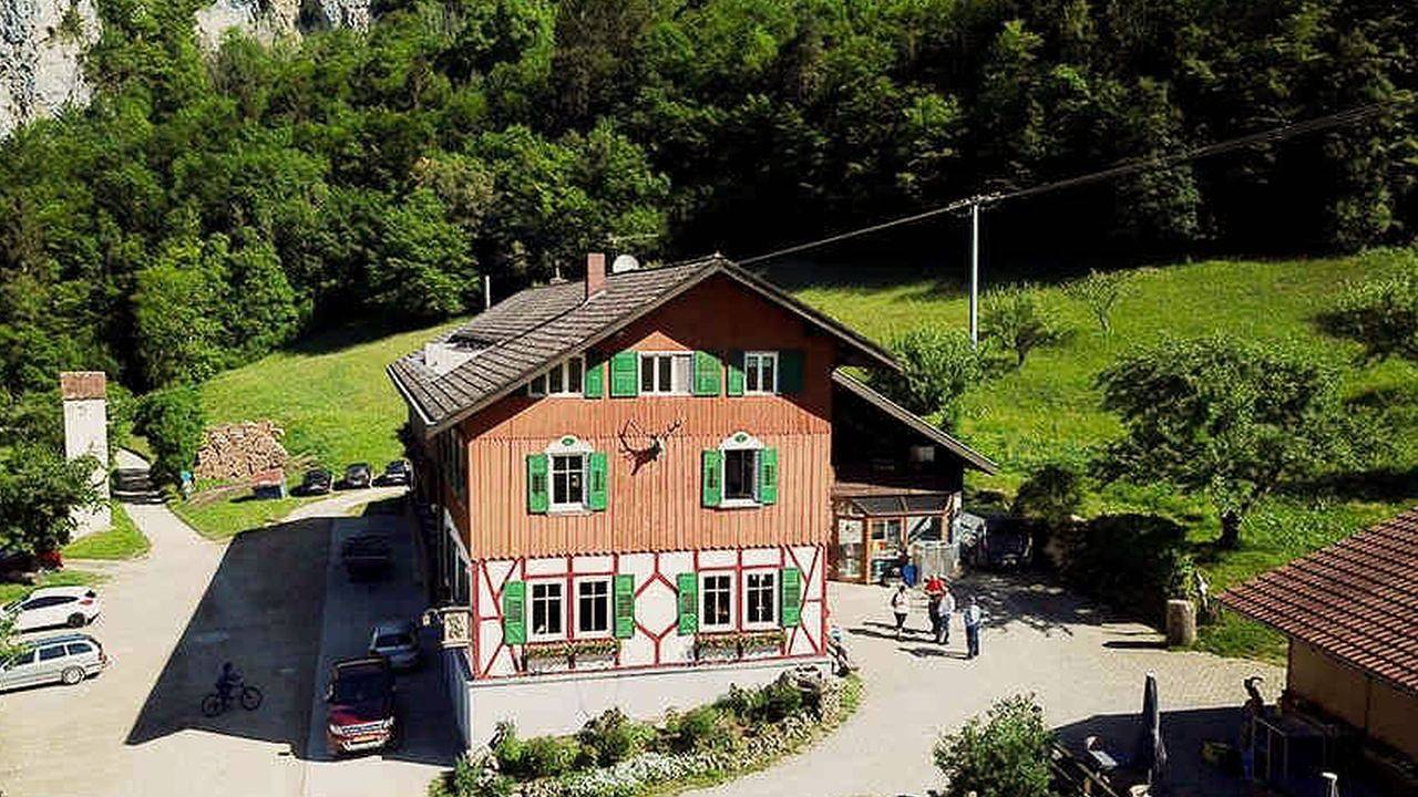Doppelzimmer für 3 Personen in Fridingen an der Donau in Fridingen an der Donau, Naturpark Obere Donau